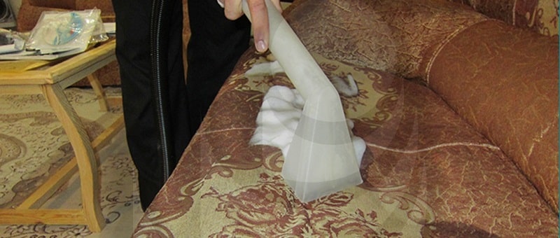 عکس شستشوی مبل با دستگاه مبل شوی