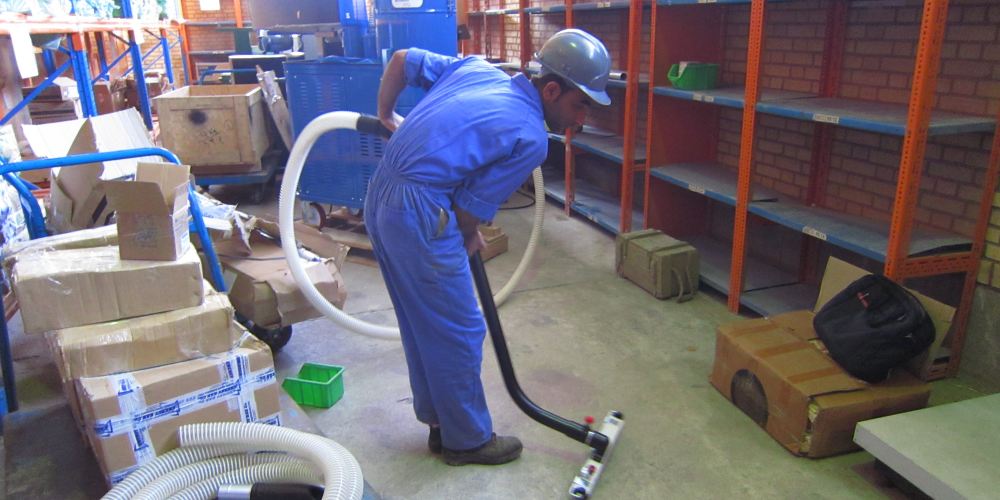 مکنده صنعتی سخت کار